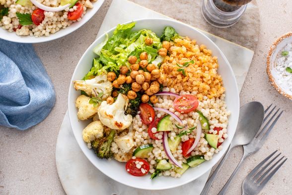 Salata sastavljena od namirnica sa Svakodnevnih 12 dr. Gregera