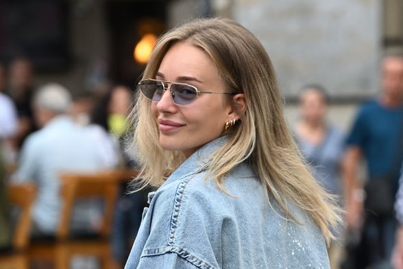 Izdanje sa špice u odličnoj jakni od trapera