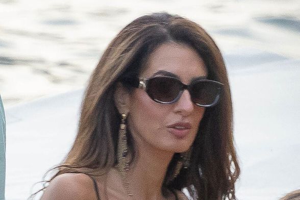 Amal i George Clooney na jezeru Como s djecom - 3
