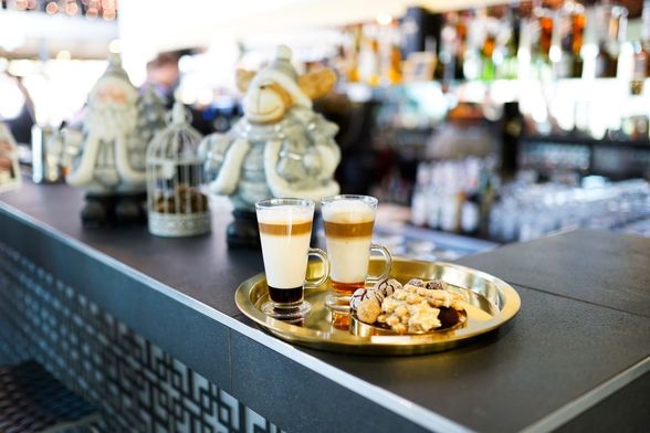 Božićna priča u Hugo\'s baru - 5