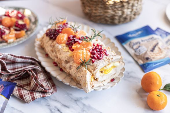 Zimska beze rolada s kremom od vanilije i mandarinama - 1