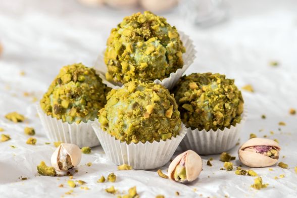Praline od pistacije i bijele čokolade