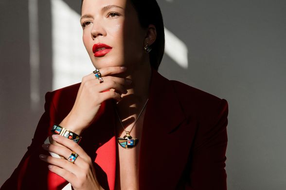 Nakit koji priča priču o hrabrosti