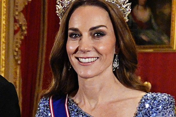 Catherine Middleton u svečanoj haljini britanske dizajnerice Jenny Packham - 5