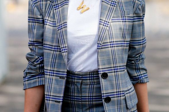 Bijela majica kratkih rukava pravi je klasik ženskog ormara