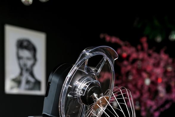 Kuhinja bez kaosa: Upoznajte multifunkcionalnog pomagača koji pravi kruh, kolače i radi sarmu kao profesionalac