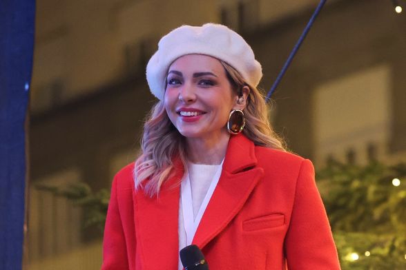 Anja Alavanja na koncertu Želim život