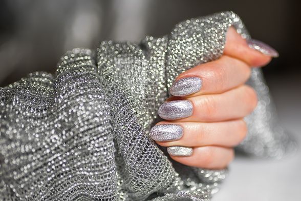 Srebrne manikure pun su pogodak