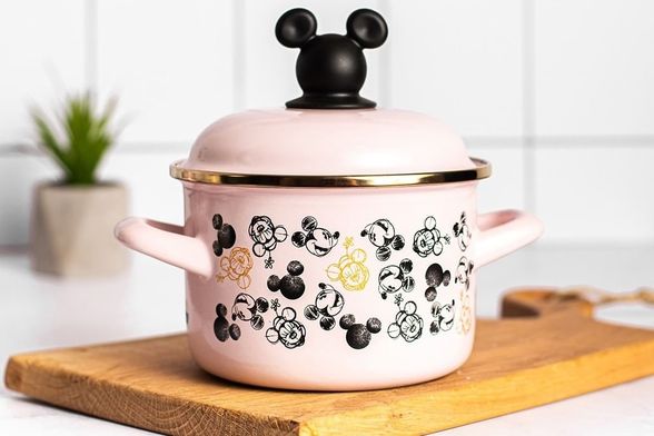 Lonac s likom Mickeyja Mousea