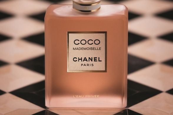 Coco Mademoiselle L'Eau Privée jedna je od verzija popularnog parfema