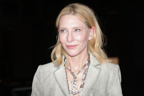 Cate Blanchett u traper odijelu Lutza Huellea - 4