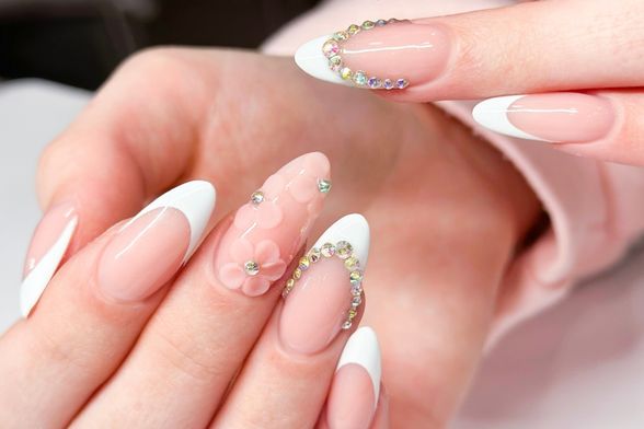 3D francuska manikura