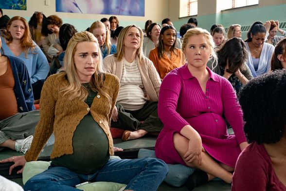 Scene iz filma Kinda Pregnant