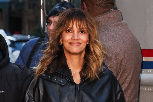 Halle Berry u kožnatom outfitu - 3