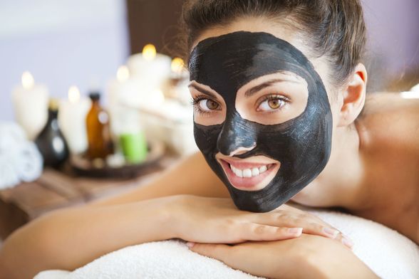 Kupci se kunu u učinkovitost maske s Amazona