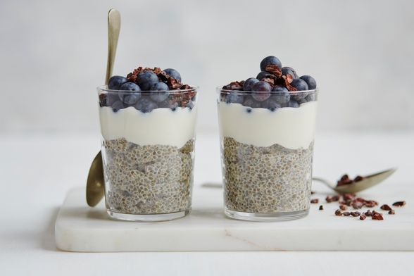 Chia puding s jogurtom bez laktoze i borovnicama