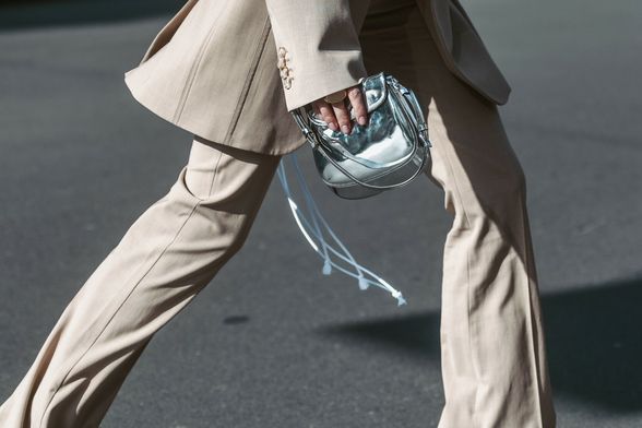 U ormaru se isplati imati elegantne hlače