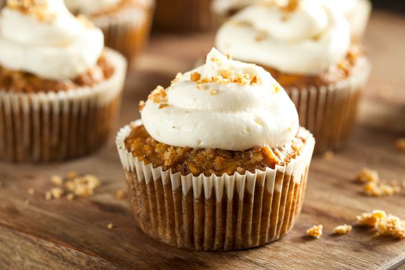 Brzi muffini s cimetom i kremom od sira