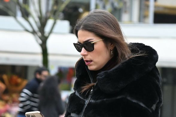 Ljepotica iz Zagreba u tajicama s efektom kože