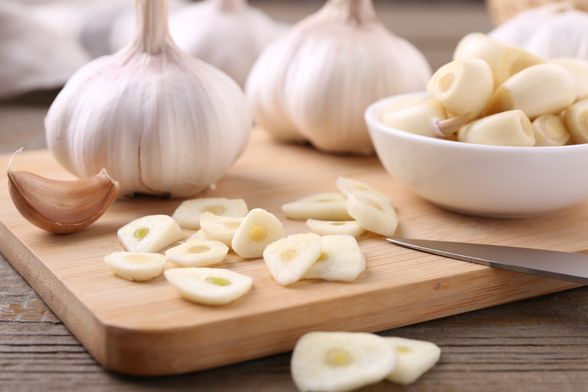 Češnjak je supermanirinica koja sadrži za zdravlje korisne spojeve