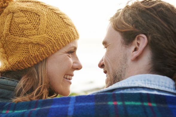 Kada prestanemo juriti za idealom, u odnose se vraćaju mir, lakoća i spontanost