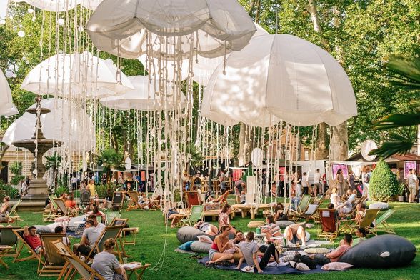 More knjiga na Zrinjevcu