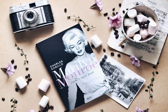 Biografija \'Javni i tajni život Marilyn Monroe\'