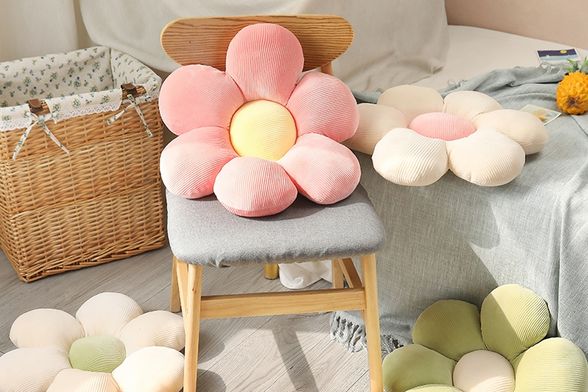 Jastuk u obliku cvijeta s AliExpressa