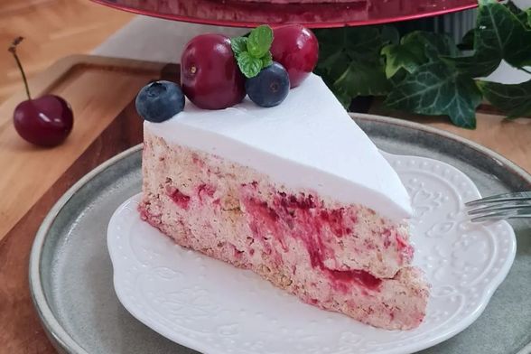 Brza torta s malinama blogerice Staše