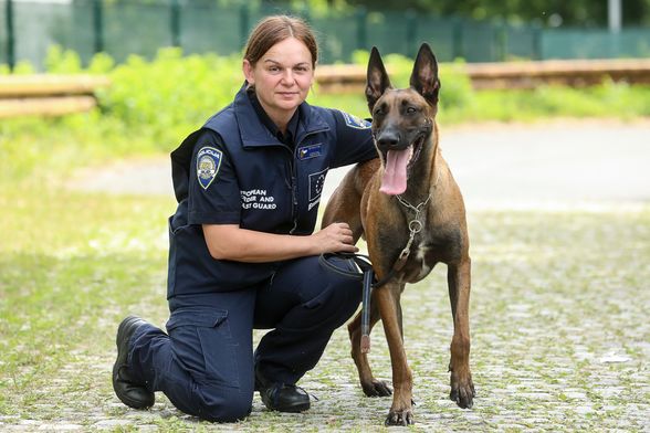 Zvjezdana Kušter sa svojim psom Nikom Bladeom prva je u Hrvatskoj prošla zahtjevnu Frontexovu obuku - 5