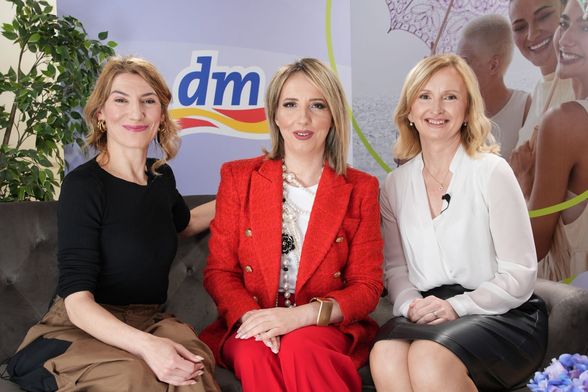 Glumica Daria Lorenci Flatz, voditeljica Anita Galić i dr. med. Jadranka Belan Žuklić