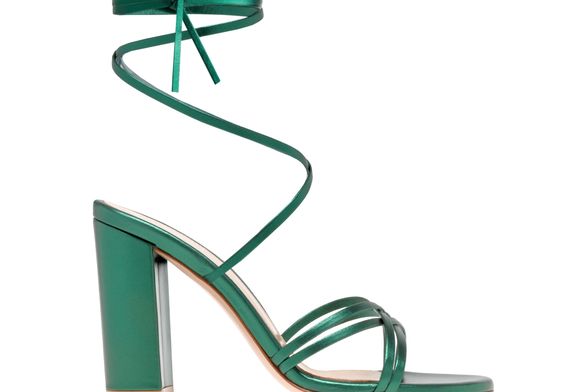 Gianvito Rossi Entada sa 750 na 450 eura