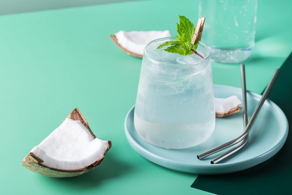 Džin-tonik s kokosom