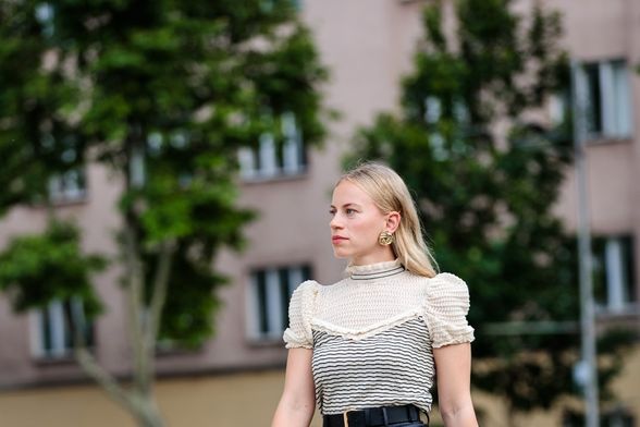 Petra Husain u šik kombinaciji