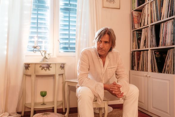 Jurica Popović objavio je novi album 'Preslagivanje' - 3