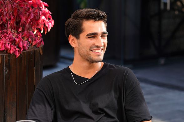 Mert Ramazan Demir na setu serije