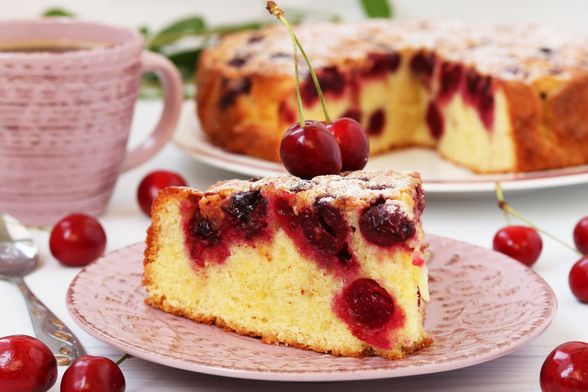 Biskvit s trešnjama