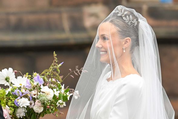 Olivia Henson udala se u vjenčanici modne kuće Emma Victoria Payne - 8