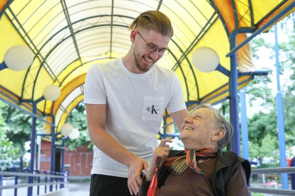 Patrik Matić i baka Marica