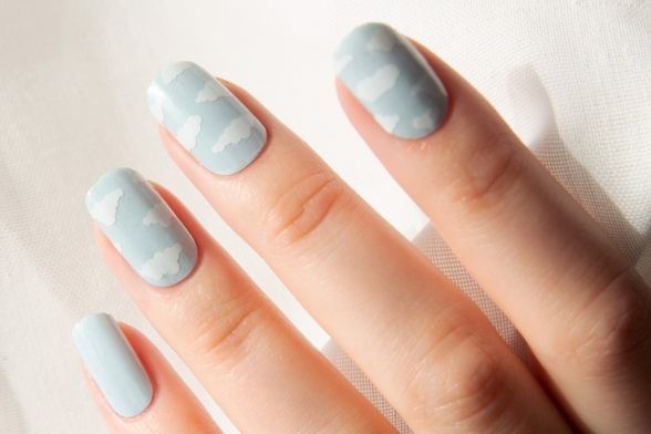 Manikura s oblacima novi je ljetni trend