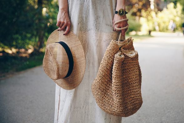 Torbe od rafije, jute, slame i drugih sličnih materijala popularan su izbor u ljetno vrijeme