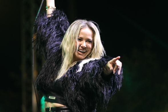 Maja Šuput oduševila je u potpuno crnoj kombinaciji