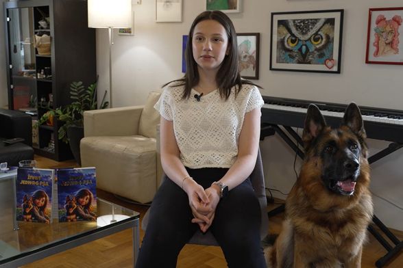 Djevojčica Ema Dujmović napisala je knjigu o svom psu Zeusu - 4