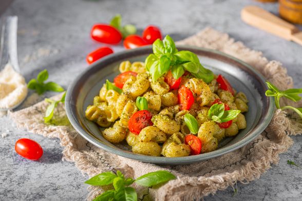 Ljetna salata s tjesteninom