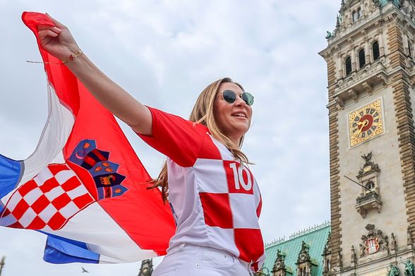 Hrvate je opet obuzela nogometna i navijačka ludnica
