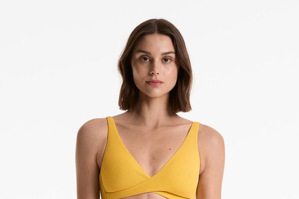 Oysho, gornji dio 22,99 EUR, donji dio 17,99 EUR