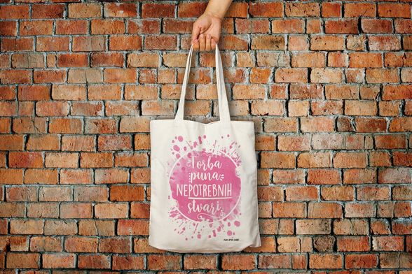 Platnene vrećice s hrvatskim natpisima oduševljavaju i Hrvate i strance - 1