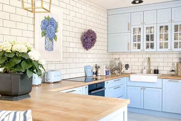 Matea je uz pomoć stolara preuredila svoju kuhinju u pastelnu boju