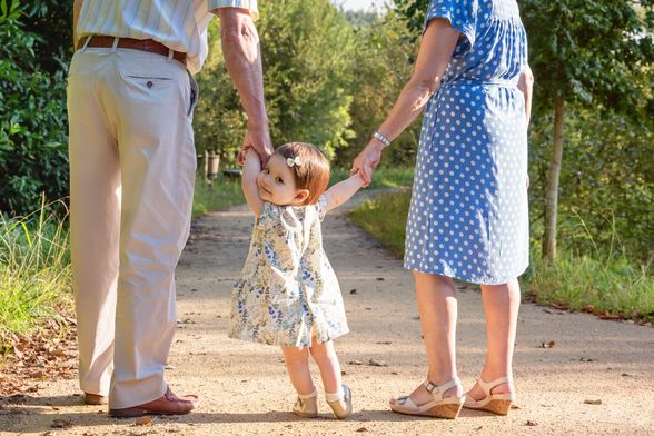 Baka i djed s unukom