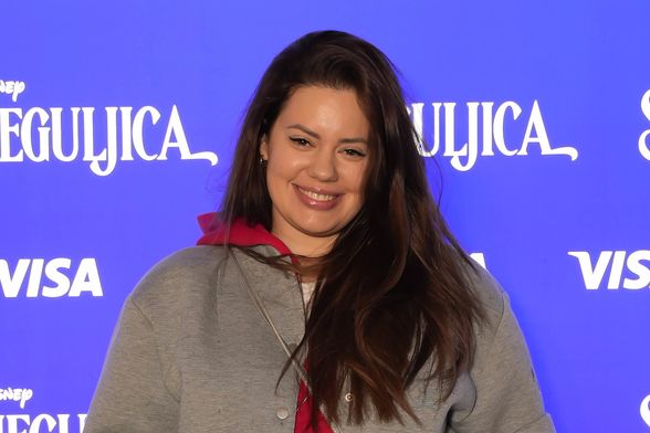 Lucija Lugomer u trenirci na premijeri filma 'Snjeguljica' u Zagrebu - 4